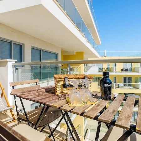Sunshine Cliffs Apartmán