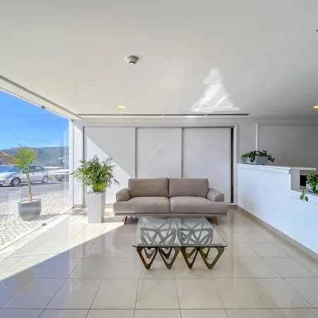 Sunshine Cliffs * Sesimbra