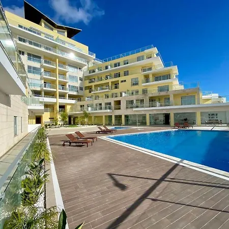 Sunshine Cliffs דירה